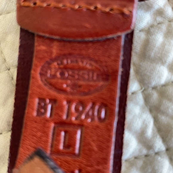 Ladies Fossil leather belt - Picture 2 of 4